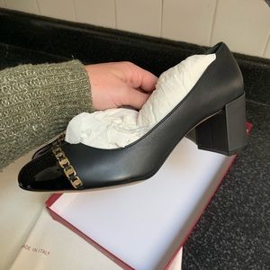 Salvatore Ferragamo Avella Shoes- size 9